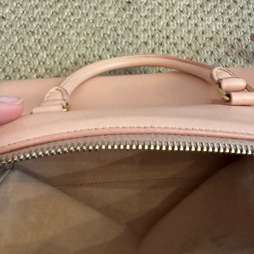 Saint Laurent Pink Leather Women's Bag.classic baby duffle. Pink leather. - Picture 4 of 10